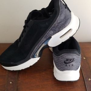 Black and white Nike shoes
